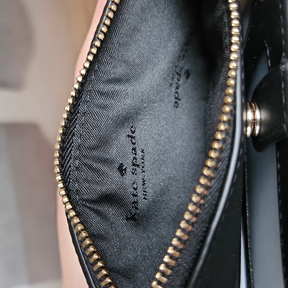 Kate Spade Black Pebbled Leather Bifold Wallet NWOT - Picture 5 of 8